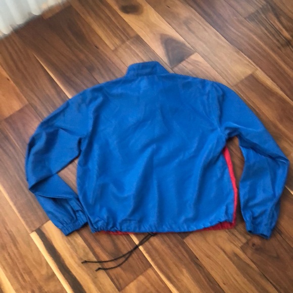 STRANGER THINGS NETFLIX MERCHANDISE PULLOVER SIZE MEDIUM WOMENS - Picture 9 of 9